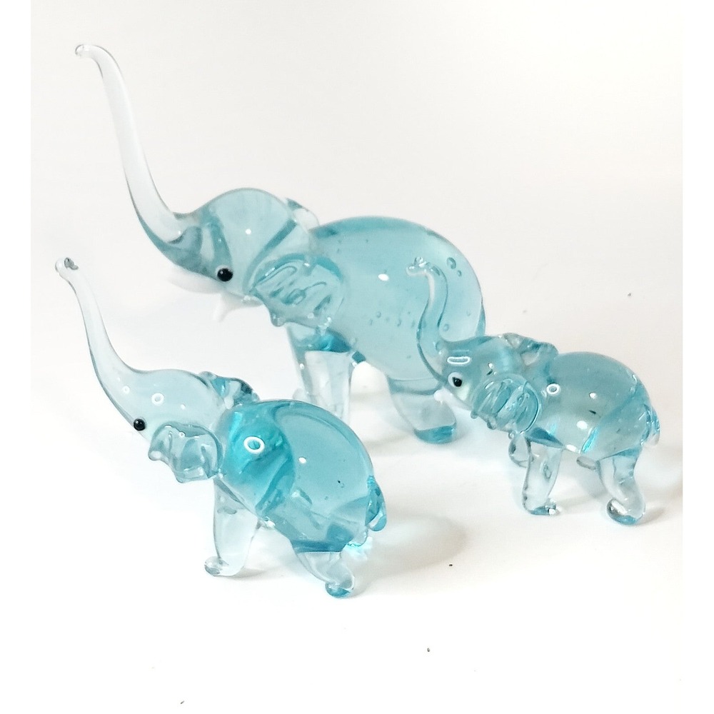 Vintage Hand Blown Glass Elephant Set of 3‎ Collectable
